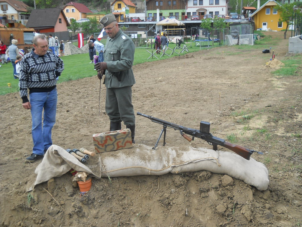 Snímek 012